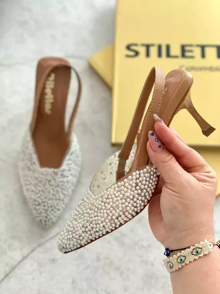 Stilettos Blanco X Adorno Blanco